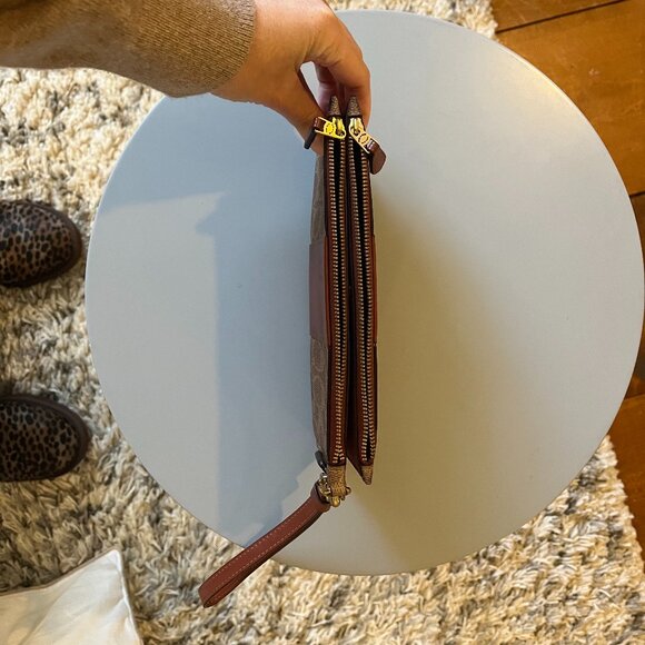 Coach Double Zip Wallet In Signature Canvas - Picture 10 of 10